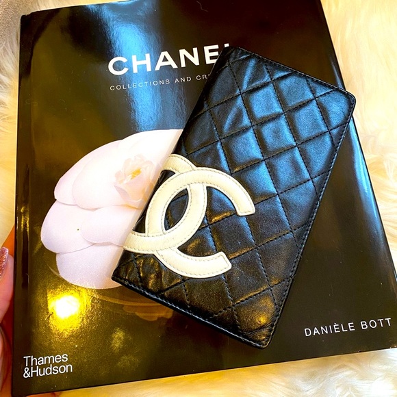 Chanel wallet and dust bag - Picture 3 of 9